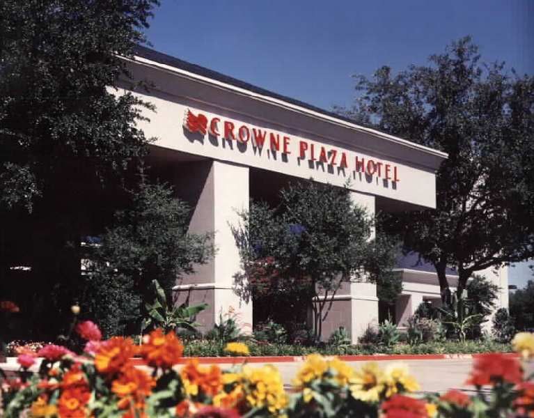 Crowne Plaza Dallas Near Galleria-Addison Exterior photo